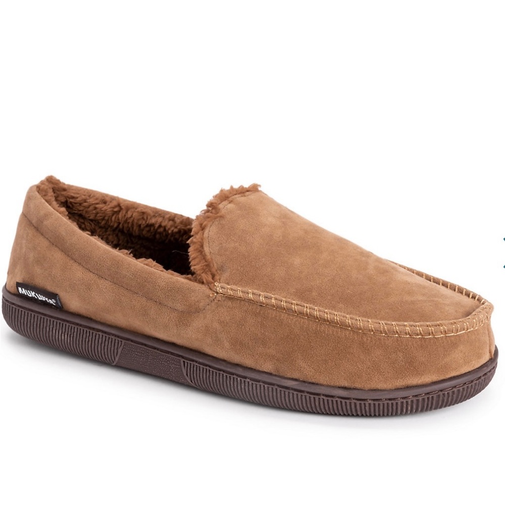 NWT Men’s Muk Luks Faux Suede Moccasin Slippers